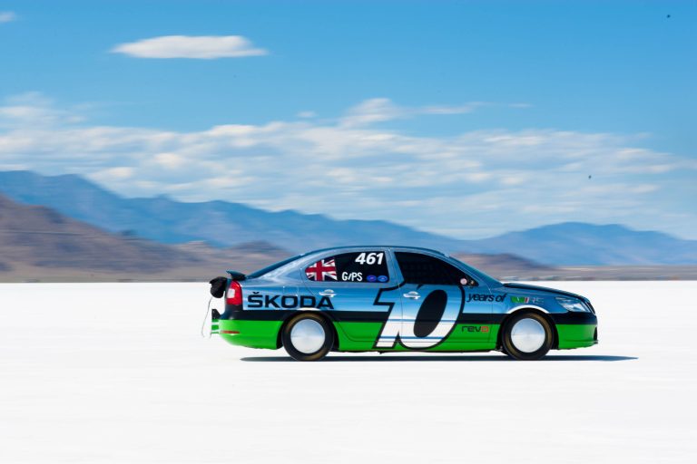 Škoda UK Celebrates 15th Anniversary of Record-Breaking 227mph Bonneville Octavia vRS