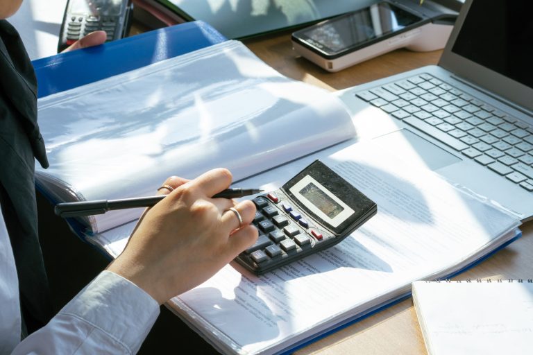 Busy but Broke? Five Warning Signs Your Business Is in Serious Trouble