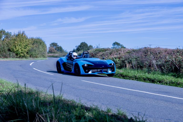 The Return of the Celebrated Zenos E1