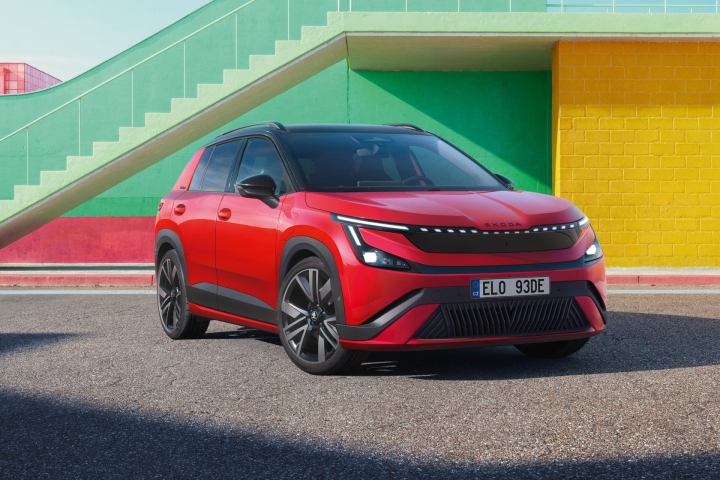 9356660-16747-skoda-epiq-sportline-1-scaled.jpg