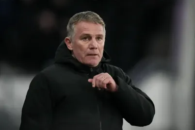neimLgTO526A.webp